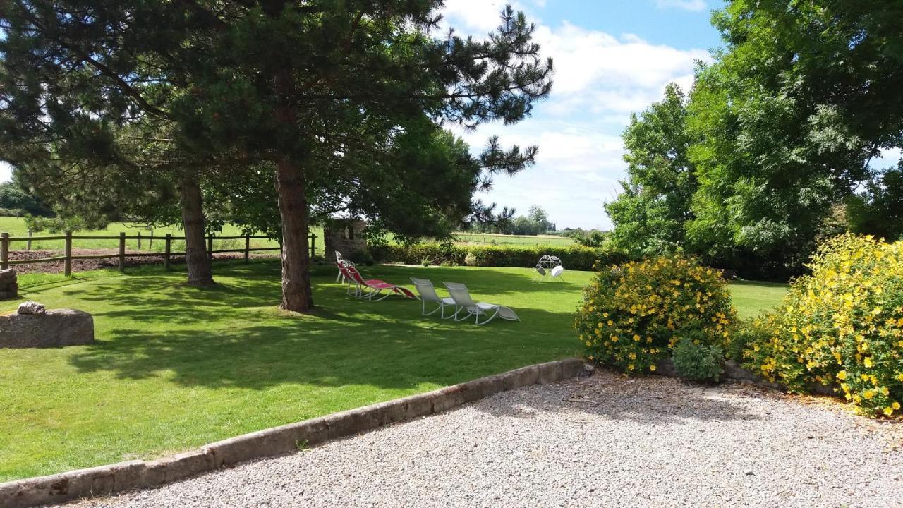 Manoir De La Ville Marie Hirel エクステリア 写真